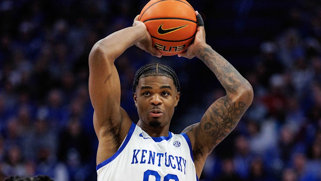 Feb 4, 2026; Lexington, Kentucky, USA; Kentucky Wildcats guard Otega Oweh (00) looks to pass the ball during the second half against the Oklahoma Sooners at Rupp Arena at Central Bank Center. Mandatory Credit: Jordan Prather-Imagn Images