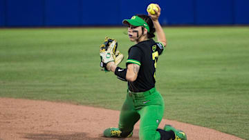 A sophomore from Denton, Texas, Kaylynn Jones returns to anchor the keystone spot for the Oregon Ducks in 2026, second team All-Big-Ten last season with a .345 batting average and 16 steals.