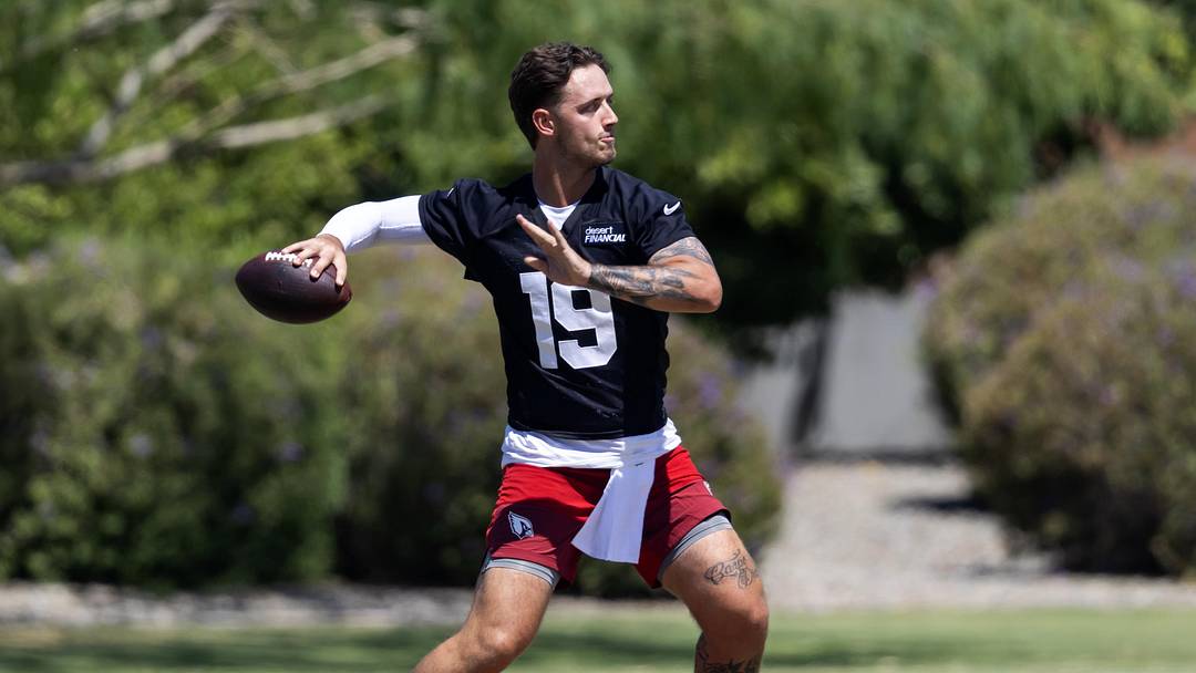 May 8, 2026; Tempe, AZ, USA; Arizona Cardinals quarterback Carson Beck (19) during rookie minicamp at Dignity Health Arizona Cardinals Training Center. Mandatory Credit: Mark J. Rebilas-Imagn Images