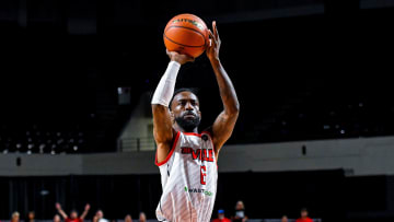 The Ville guard Russ Smith