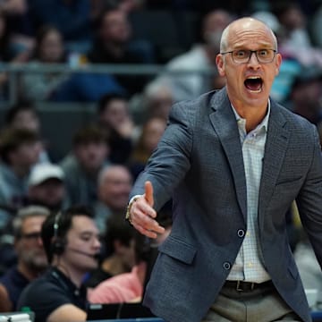 UConn Huskies head coach Dan Hurley.