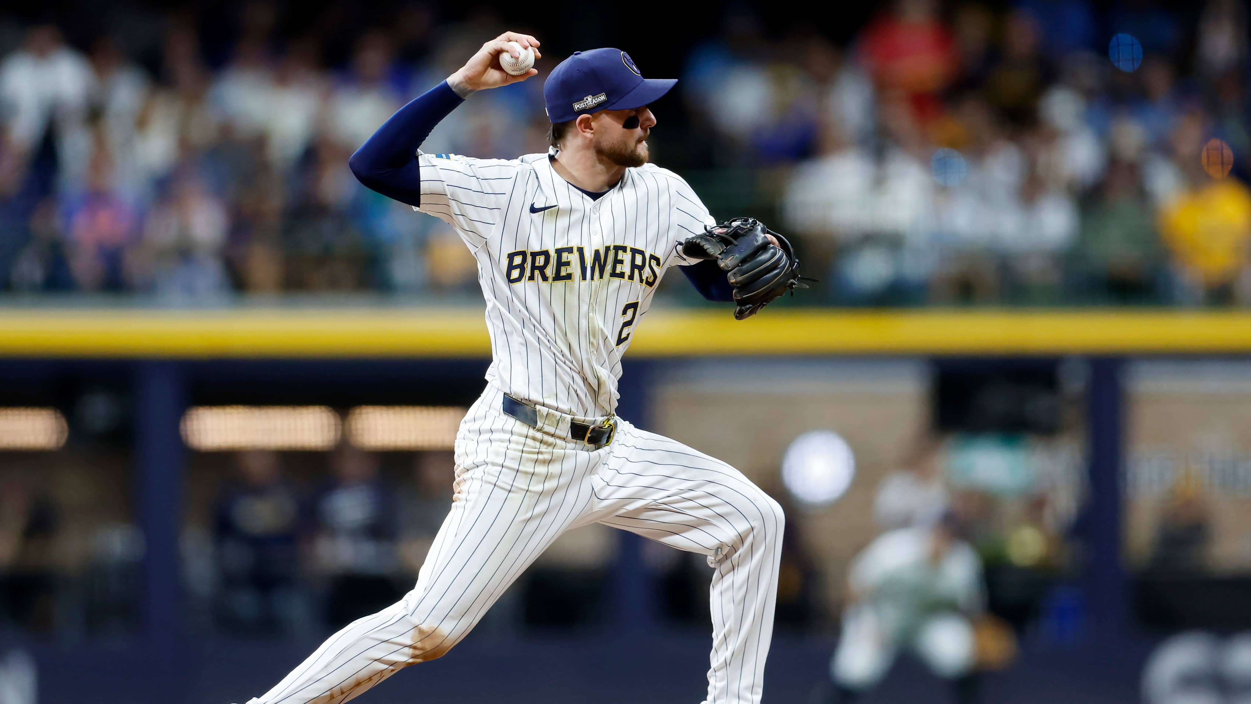 Brice Turang's defensive wizardry highlights Brewers three Gold Glove