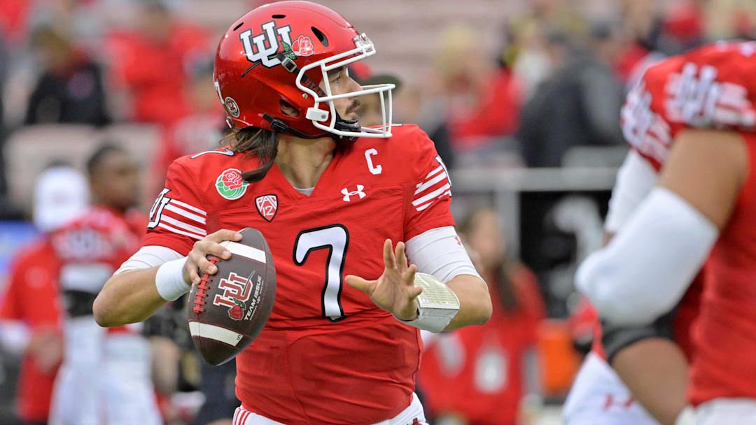 Jan 2, 2023; Pasadena, California, USA; Utah Utes quarterback Cameron Rising (7) warms up before the