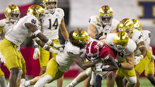 notre-dame-football-bowl-projections-momentum-builds-for-playoff
