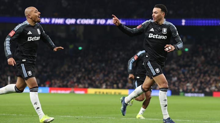 Donyell Malen, Morgan Rogers et Aston Villa ont éliminé Tottenham de la FA Cup