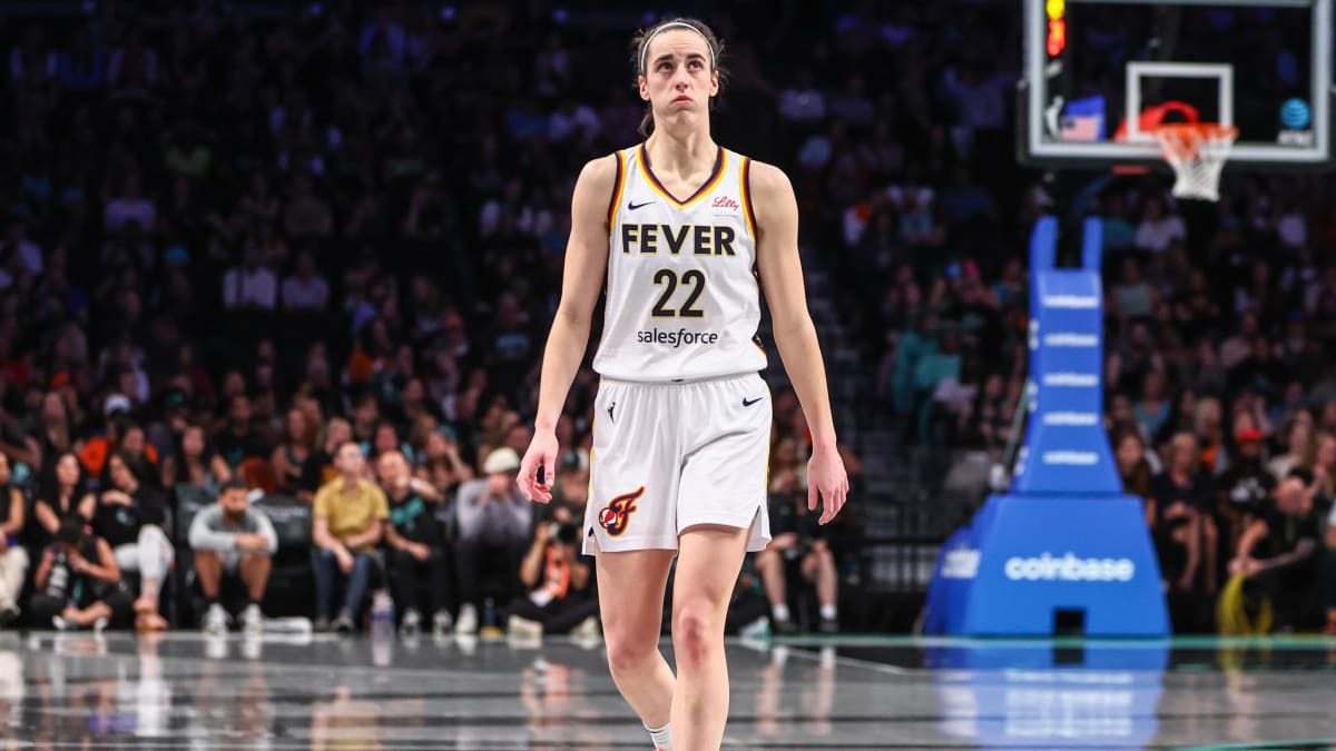 NFL Legend Sends Major Caitlin Clark-Michael Jordan Message to WNBA