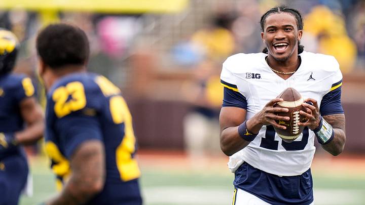 Bryce Underwood is all smiles during Michigan's spring game.
