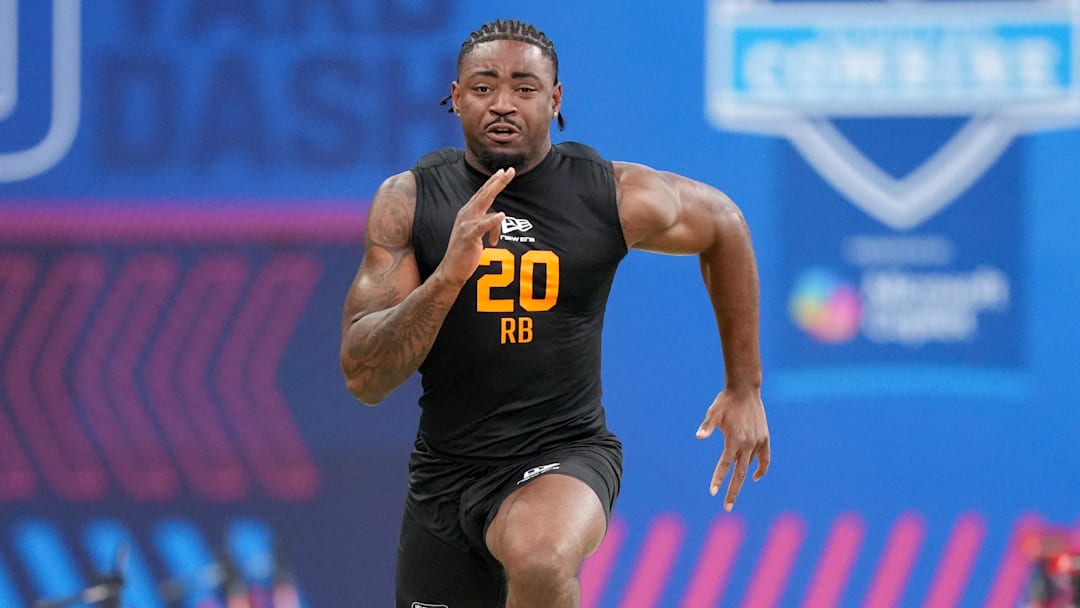 Feb 28, 2026; Indianapolis, IN, USA; Arkansas running back Mike Washington Jr. (RB20) during the NFL Scouting Combine at Lucas Oil Stadium. Mandatory Credit: Kirby Lee-Imagn Images