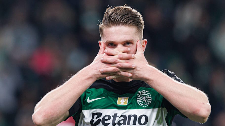 Viktor Gyökeres celebrating for Sporting CP.