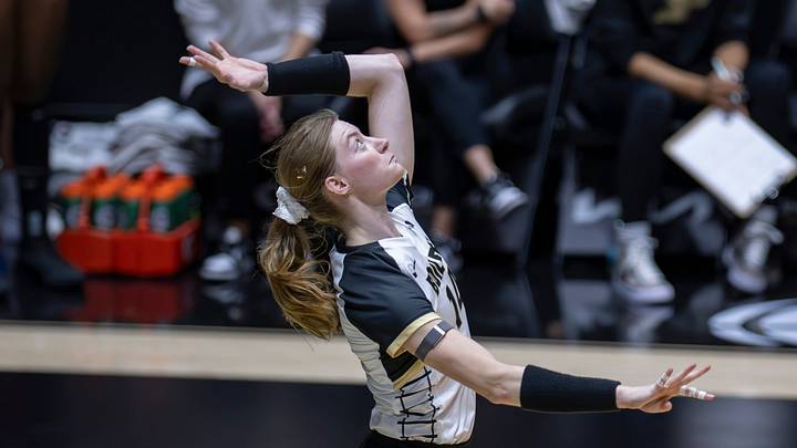 Purdue's Grace Heaney returned from an injury on Tuesday, sparking the Boilermakers in a sweep of Texas A&M.