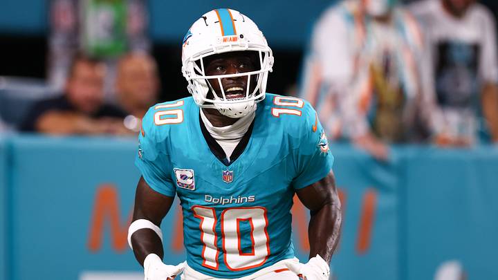Tennessee Titans v Miami Dolphins