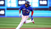 Guerrero Jr. dio jonrón con el bate de Javier Báez
