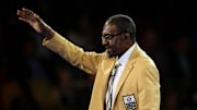 Aug 4, 2017; Canton, OH, USA; Kenny Easley waves during the Pro Football Hall of Fame Game-Enshrinees' Gold Jacket Dinner at Canton Memorial Civic Center.