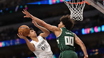 Milwaukee Bucks v Dallas Mavericks