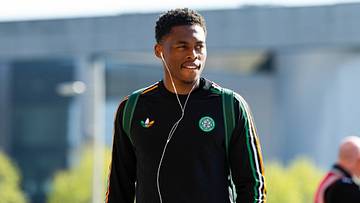 Zuletzt war Junior Adamu an Celtic ausgeliehen Zuletzt war Junior Adamu an Celtic ausgeliehen