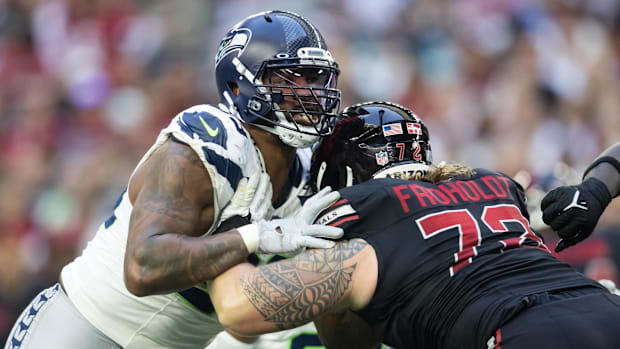 Seattle Seahawks defensive end Leonard Williams (99) against Arizona Cardinals guard Hjalte Froholdt (72)
