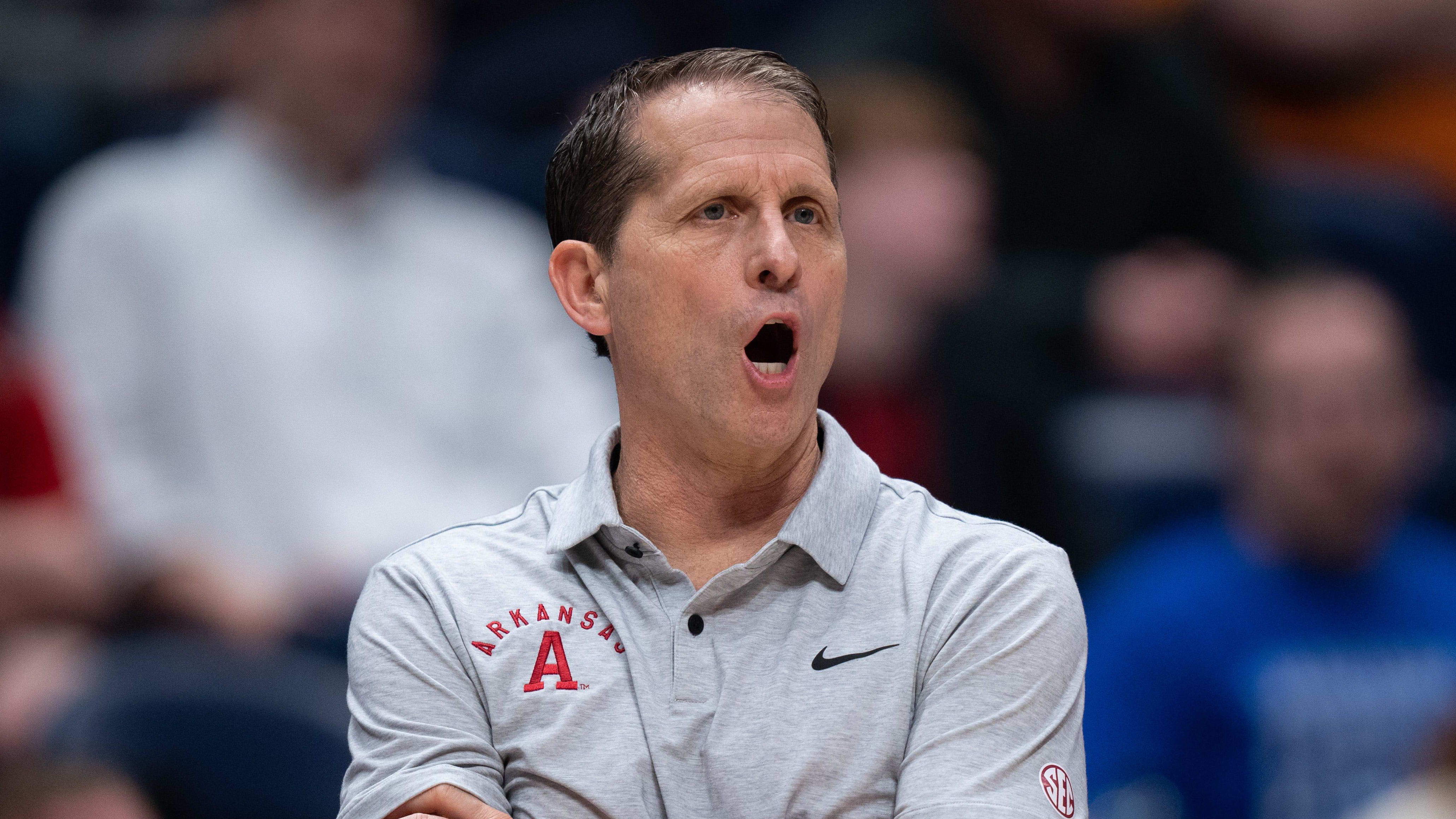 Arkansas Razorbacks head coach Eric Musselman works the referees against South Carolina