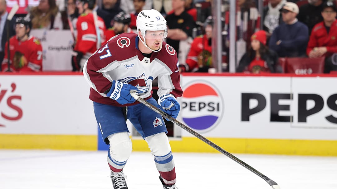 Colorado Avalanche v Chicago Blackhawks