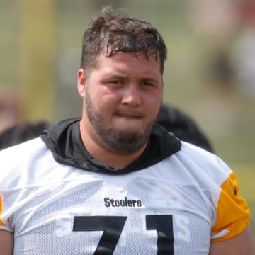 Jul 27, 2023; Latrobe, PA, USA;  Pittsburgh Steelers guard Nate Herbig (71) participates in drills during training camp at Saint Vincent College. Mandatory Credit: Charles LeClaire-USA TODAY Sports