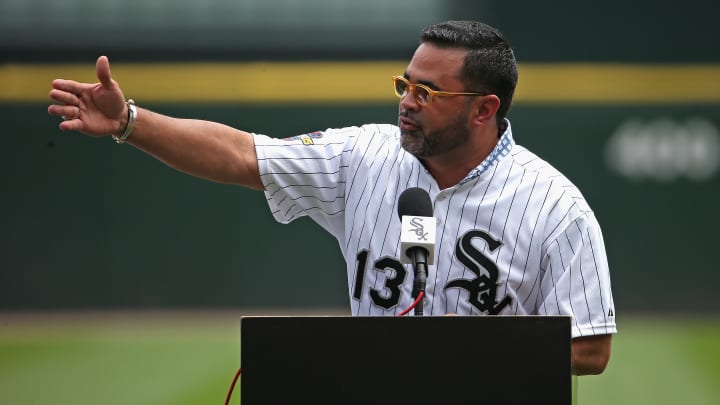 Ozzie Guillén fue entrevistado por los Medias Blancas de Chicago 