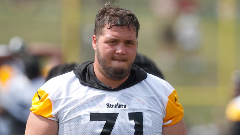 Veteran offensive lineman Nate Herbig has informed the Washington Commanders that he is retiring. | Charles LeClaire-Imagn Images