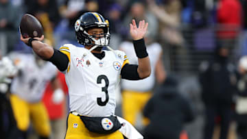 Pittsburgh Steelers v Baltimore Ravens