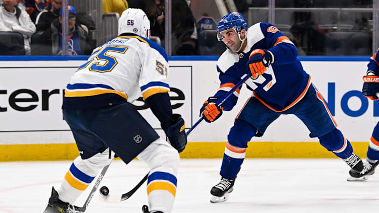 Mar 5, 2024; Elmont, New York, USA;  New York Islanders center Kyle Palmieri (21) shoots against St.