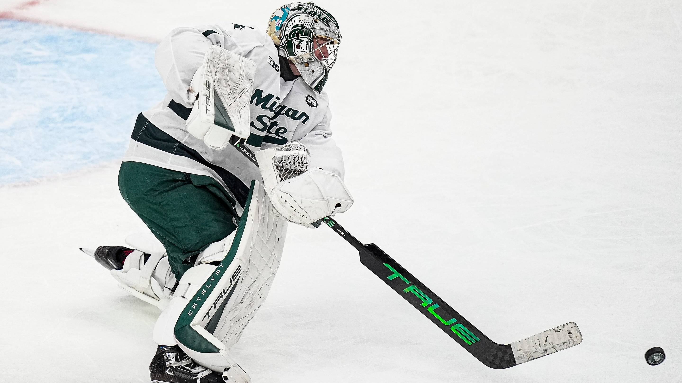 Can Trey Augustine Follow Osgood’s Legacy with Red Wings?