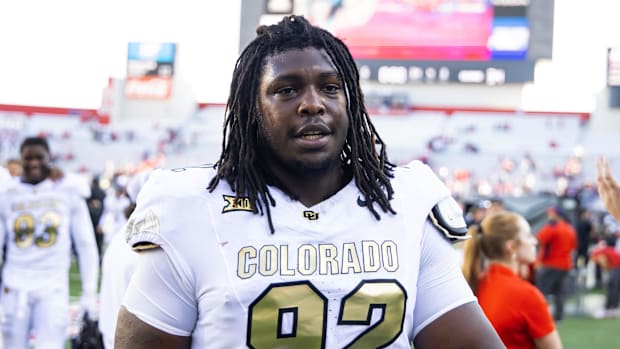 Colorado Buffalos defensive tackle Anquin Barnes Jr. (92) against the Arizona Wildcats at Arizona Stadium. 