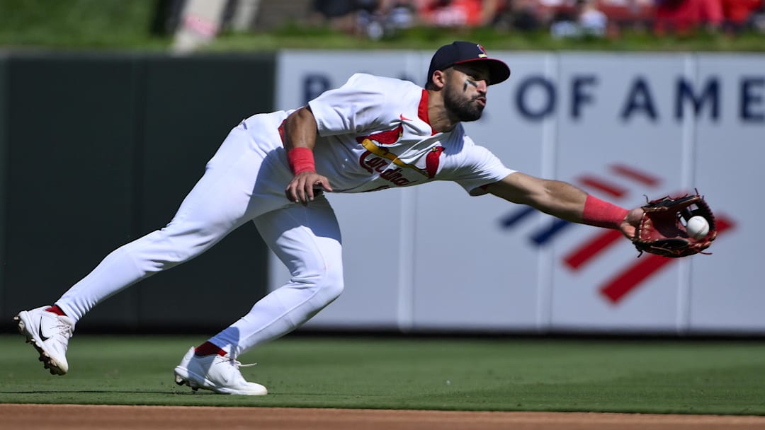 Sep 21, 2025; St. Louis, Missouri, USA; St. Louis Cardinals second baseman Jose Fermin (15) dives and catches a ball hit by Milwaukee Brewers catcher Danny Jansen (not pictured) during the second inning at Busch Stadium. Mandatory Credit: Jeff Curry-Imagn Images Sep 21, 2025; St. Louis, Missouri, USA; St. Louis Cardinals second baseman Jose Fermin (15) dives and catches a ball hit by Milwaukee Brewers catcher Danny Jansen (not pictured) during the second inning at Busch Stadium. Mandatory Credit: Jeff Curry-Imagn Images