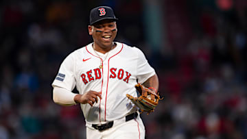 Hay quienes piensan que Rafael Devers  puede salir de Boston en un cambio