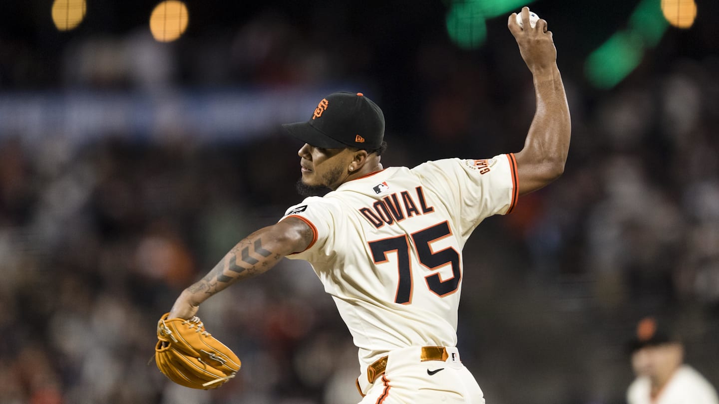 Yankees Seek Third Baseman Including Ke’Bryan Hayes Trade