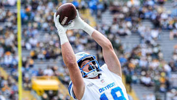 Detroit Lions wide receiver Isaac TeSlaa (18) warms up at Lambeau Field in Green Bay, Wis., on Sunday, September 7, 2025.