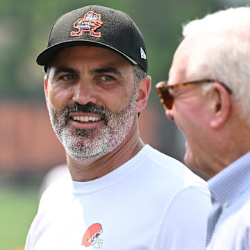 Jun 12, 2025; Berea, OH, USA; Cleveland Browns head coach Kevin Stefanski and managing and principal partner Jimmy Haslam during mini camp at CrossCountry Mortgage Campus. Mandatory Credit: Ken Blaze-Imagn Images
