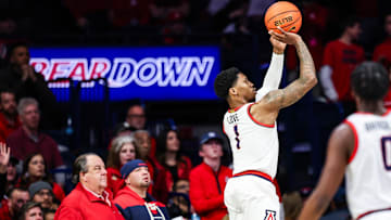 Arizona Wildcats guard Caleb Love (1).