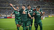 O Palmeiras marcou no apagar das luzes para vencer na estreia na Libertadores