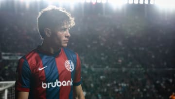 Agustin Giay, do San Lorenzo, é alvo do Palmeiras para a sequência da temporada. 