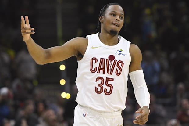 Cleveland Cavaliers forward Isaac Okoro (35)