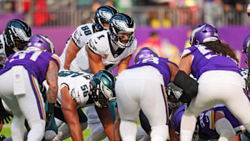 Eagles quarterback Jalen Hurts lines up for a tush push vs. the Vikings.