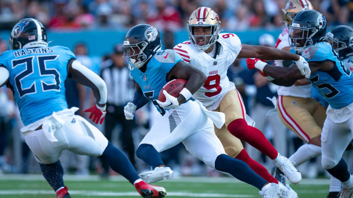 Tennessee Titans wide receiver Kearis Jackson (5) returns a kickoff for a large gain during their first preseason game of the 2024-25 season at Nissan Stadium Saturday, Aug. 10, 2024.