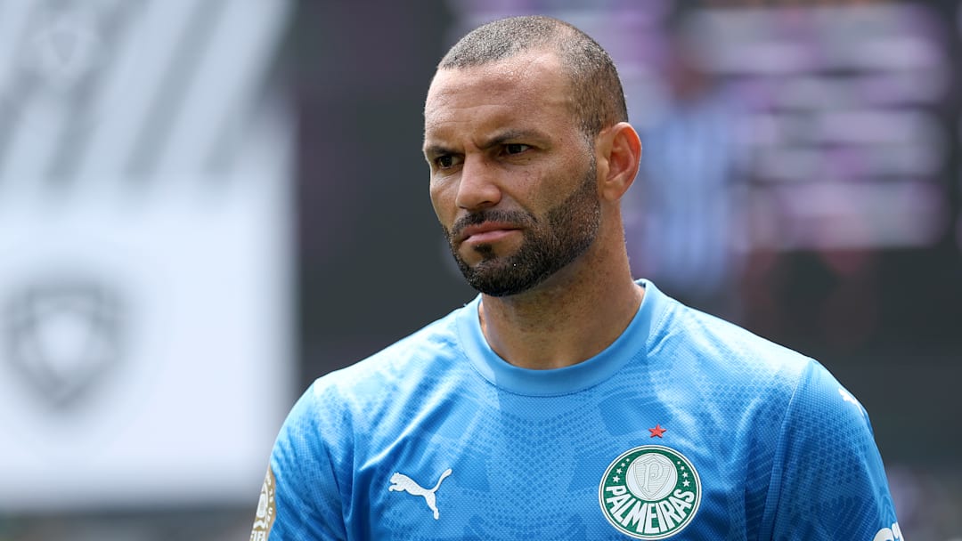 Weverton está na mira de clubes brasileiros Weverton está na mira de clubes brasileiros