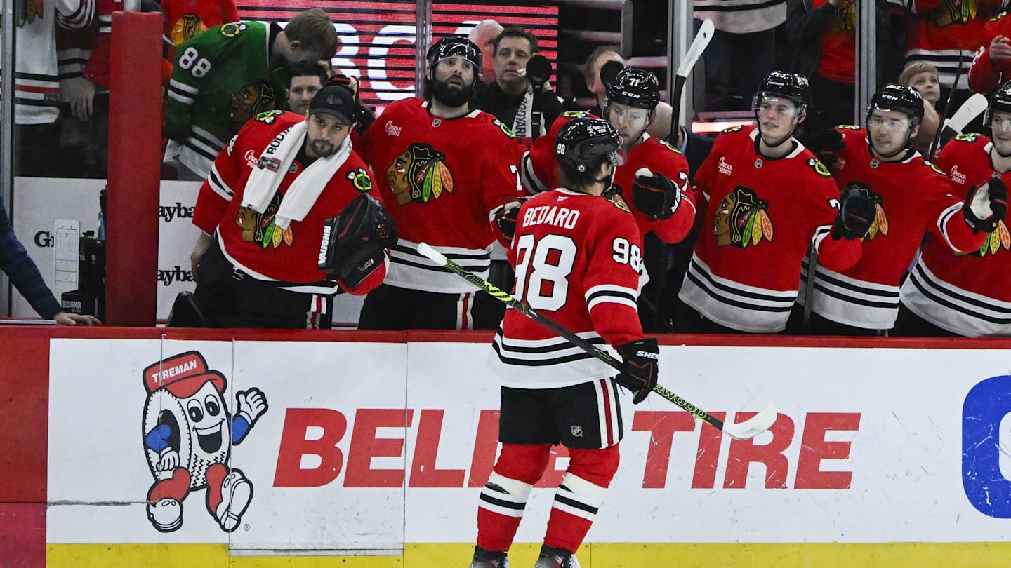 Chicago Blackhawks Limp Into Winter Classic on Losing Streak