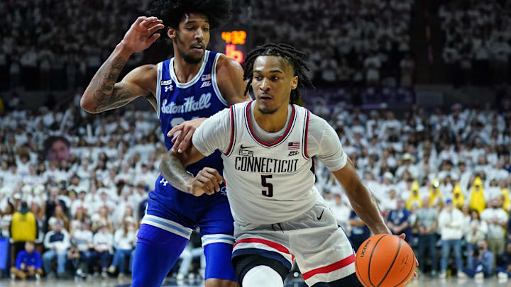 Mar 3, 2024; Storrs, Connecticut, USA; UConn Huskies guard Stephon Castle (5) drives the ball against Seton Hall Pirates guard Isaiah Coleman (21) in the second half at Harry A. Gampel Pavilion. Mandatory Credit: David Butler II-Imagn Images