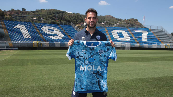 Como Calcio Unveil New Signing Cesc Fabregas