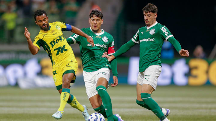 Palmeiras lidera o Brasileirão, Mirassol está no G-4 Palmeiras lidera o Brasileirão, Mirassol está no G-4