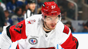 Carolina Hurricanes v Toronto Maple Leafs