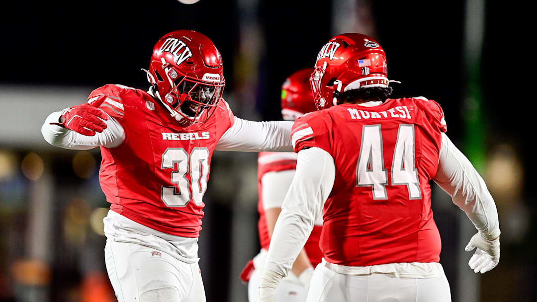 Syracuse football has signed two of the best edge rushers in the transfer portal, including UNLV's Tunmise Adeleye on Monday. Syracuse football has signed two of the best edge rushers in the transfer portal, including UNLV's Tunmise Adeleye on Monday.