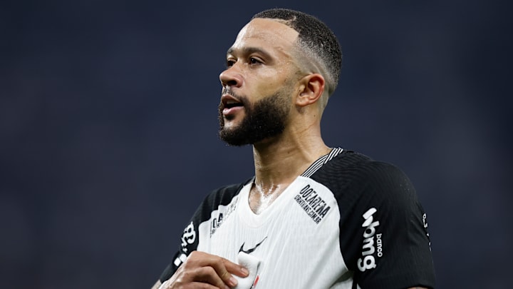 Memphis Depay não tem presença garantida contra o Novorizontino Memphis Depay não tem presença garantida contra o Novorizontino