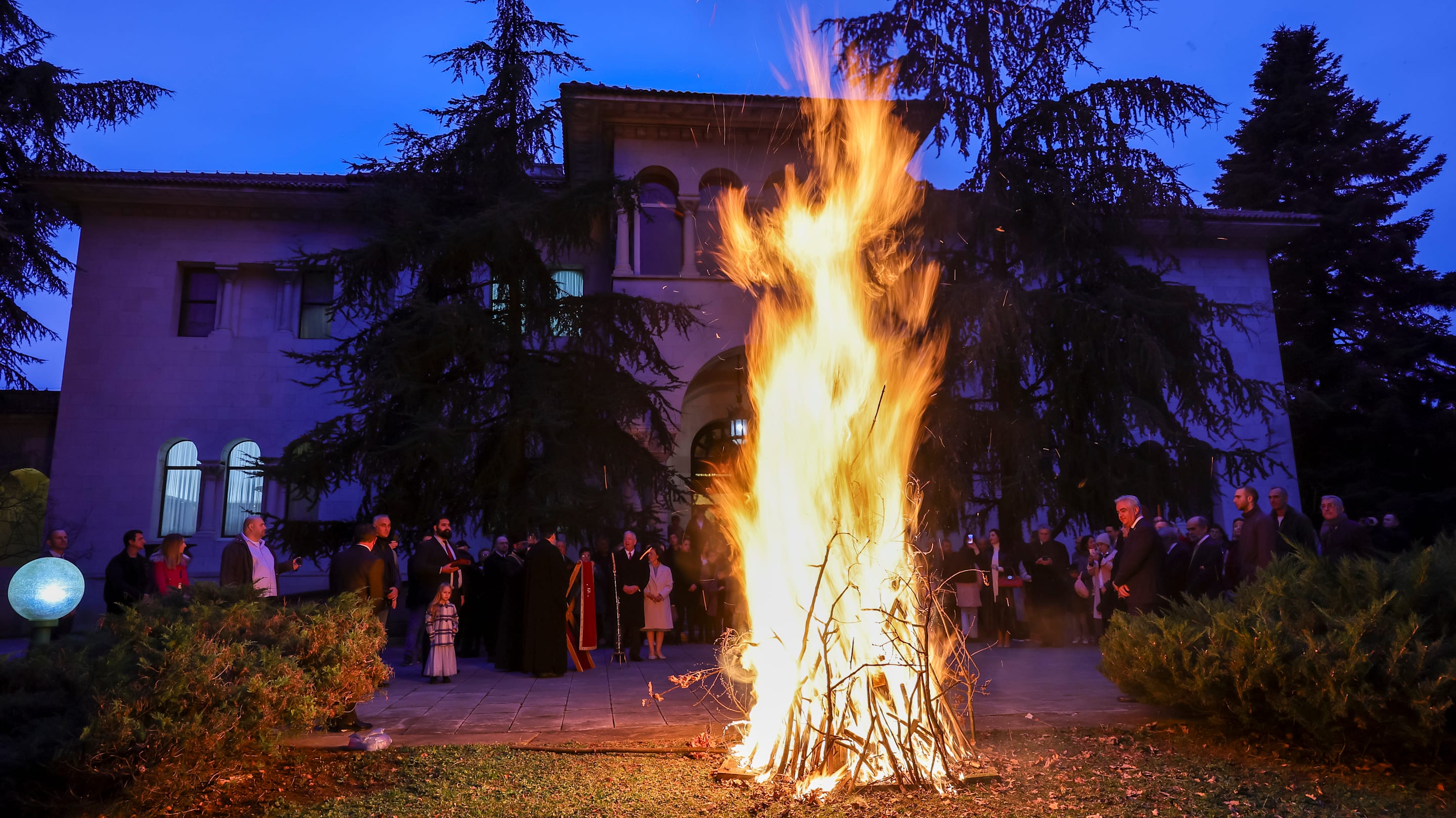10 Ancient and Contemporary Yule Traditions