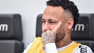 Neymar enfrenta turbulência no Santos Neymar enfrenta turbulência no Santos